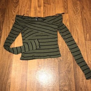 Forever 21 shoulder crop top